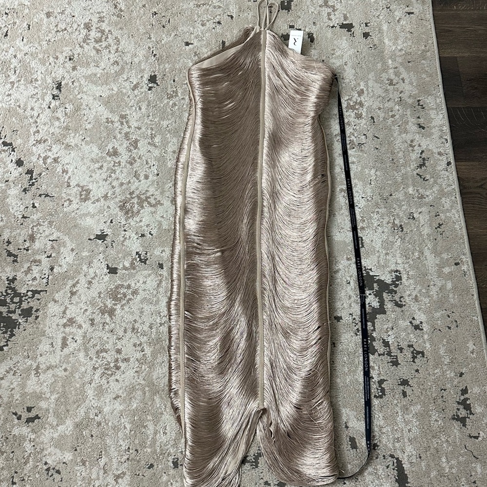 Rare London fringe detail halterneck midi dress in gold Size 10 NWT - Picture 3 of 5